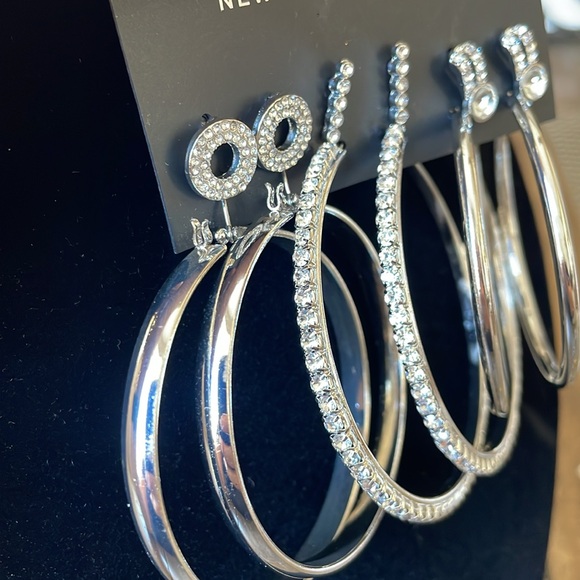 New York & Company Set of 6 Earrings, Silver and Rhinestones, NWT - Picture 5 of 7